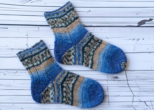 Handgestrickte kindersocken - handgestrickte,