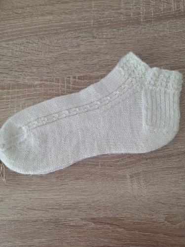 Selbstgestrickte socken neu - socken., neu.